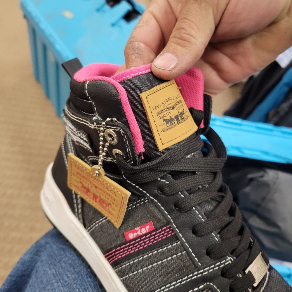 Levi Strauss shoes women's